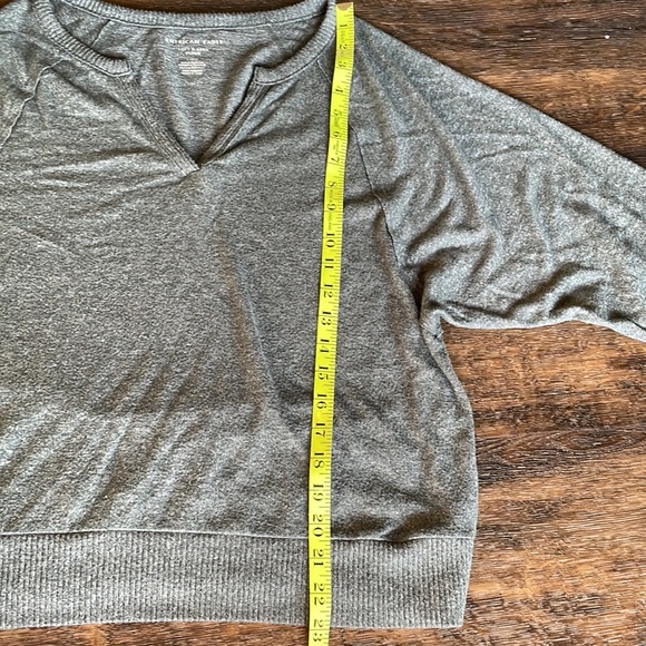 American Eagle top - Picture 7 of 15